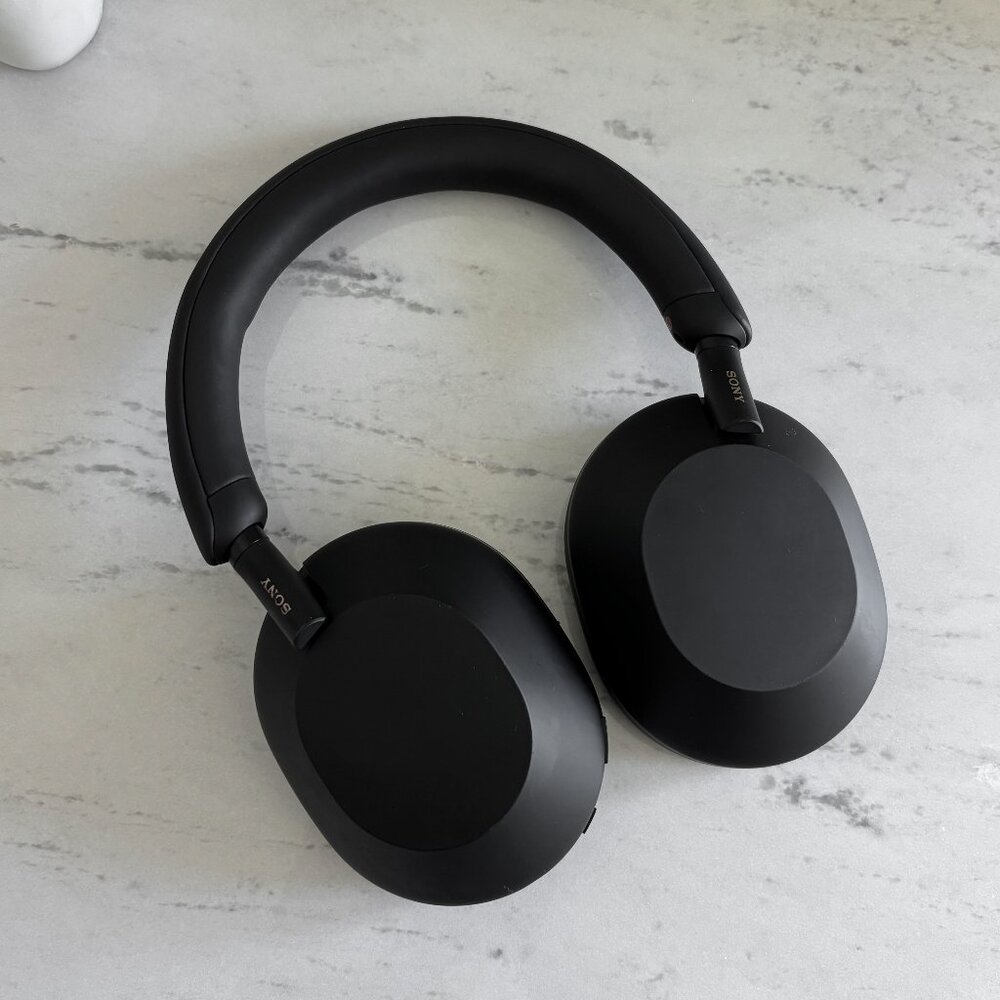 SONY WH-1000XM5 Wireless Noise Cancelling Headphones in Black